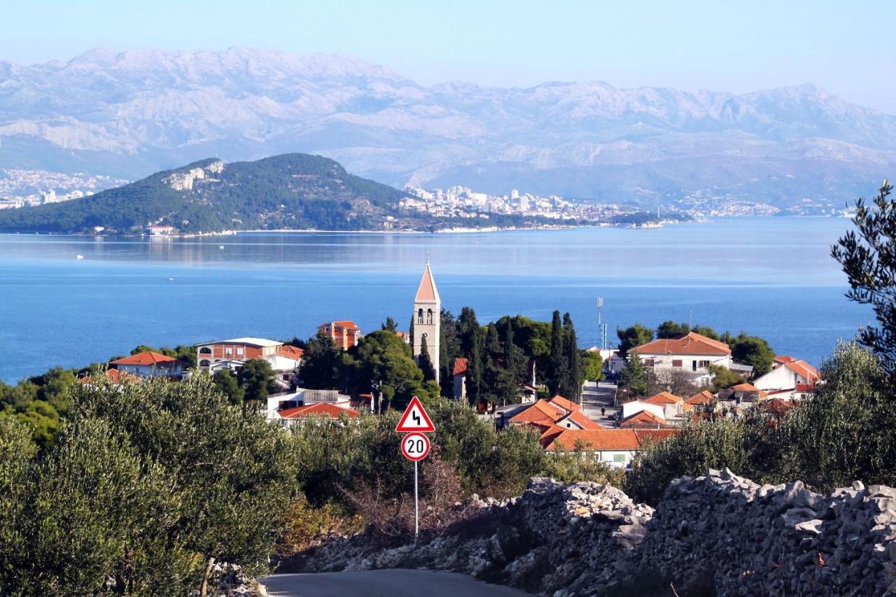 Apartments By The Sea Slatine, Ciovo - 11126 מראה חיצוני תמונה
