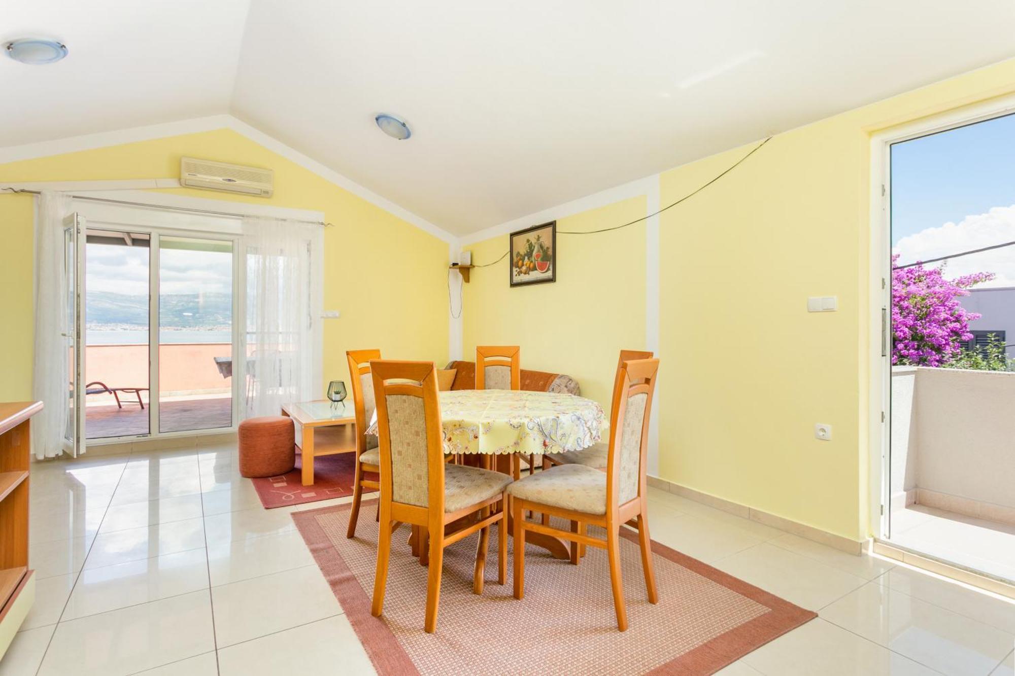 Apartments By The Sea Slatine, Ciovo - 11126 מראה חיצוני תמונה