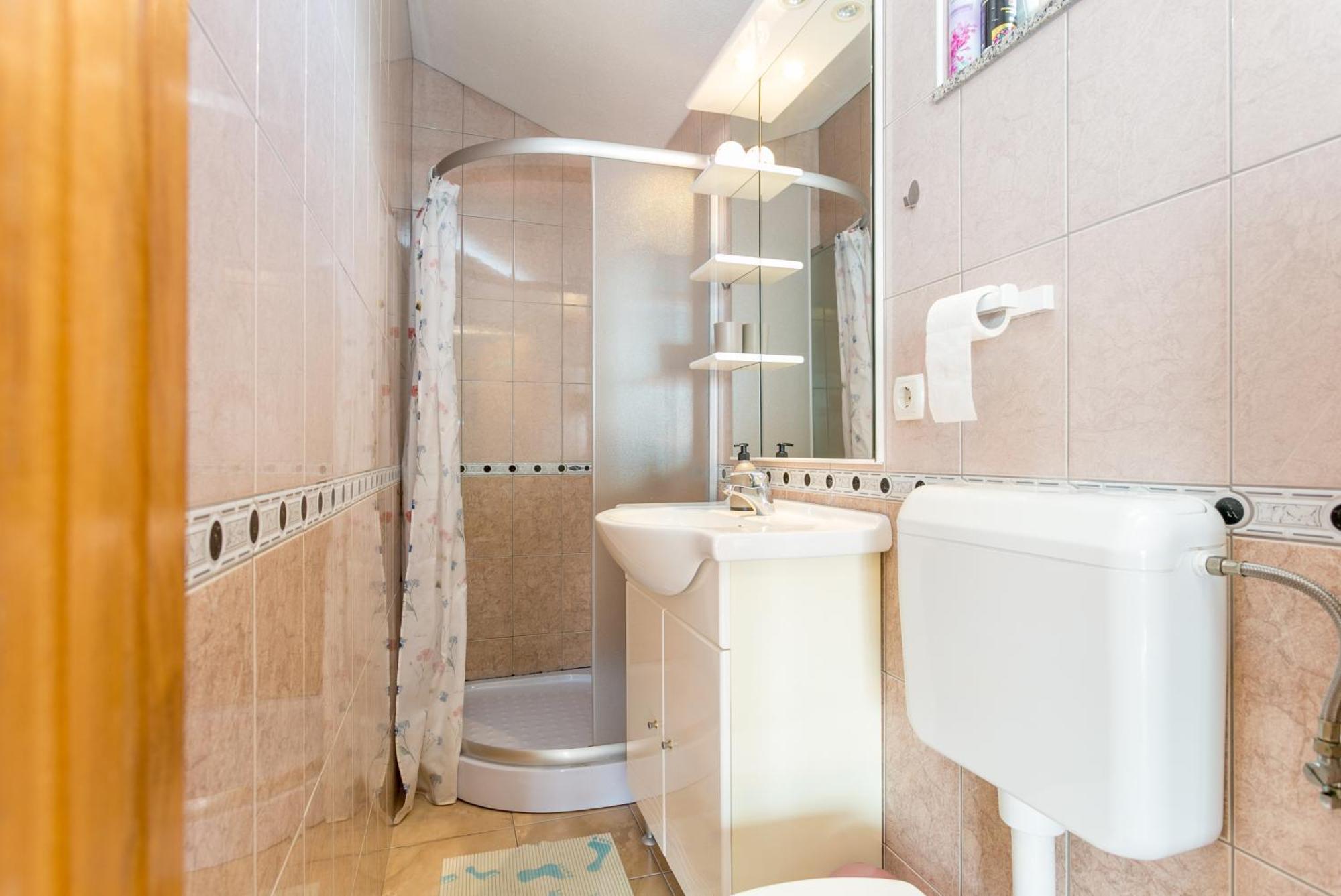Apartments By The Sea Slatine, Ciovo - 11126 מראה חיצוני תמונה